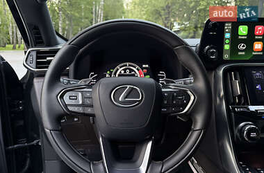 Внедорожник / Кроссовер Lexus LX 2022 в 