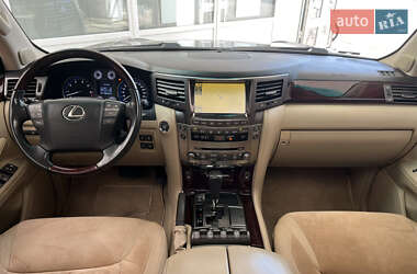 Внедорожник / Кроссовер Lexus LX 2010 в 
