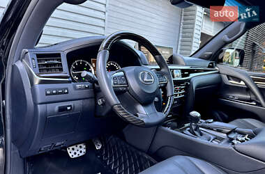 Внедорожник / Кроссовер Lexus LX 2019 в 