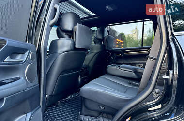 Внедорожник / Кроссовер Lexus LX 2019 в 