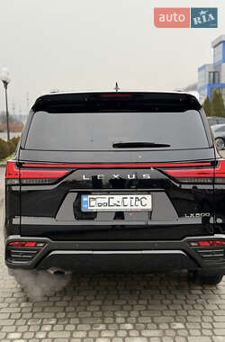 Внедорожник / Кроссовер Lexus LX 2023 в 