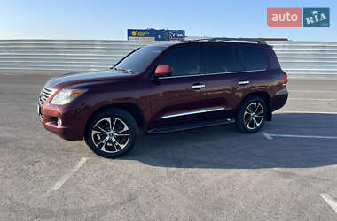 Внедорожник / Кроссовер Lexus LX 2011 в 
