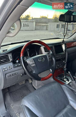 Позашляховик / Кросовер Lexus LX 2008 в 