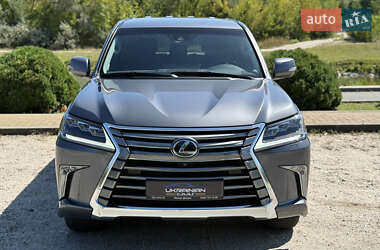 Внедорожник / Кроссовер Lexus LX 2016 в 