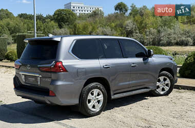 Внедорожник / Кроссовер Lexus LX 2016 в 