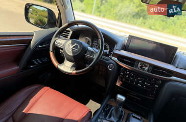 Внедорожник / Кроссовер Lexus LX 2016 в 