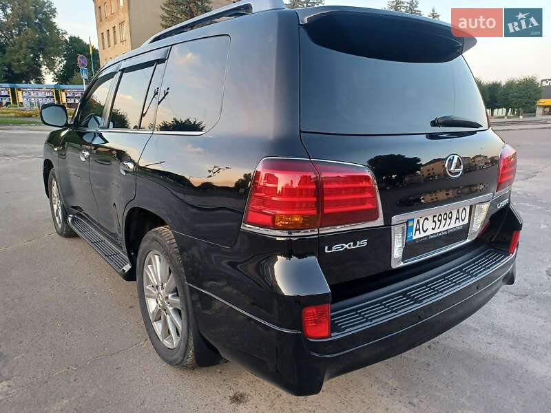 Внедорожник / Кроссовер Lexus LX 2011 в Старой Выжевке
