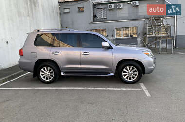 Внедорожник / Кроссовер Lexus LX 2008 в 