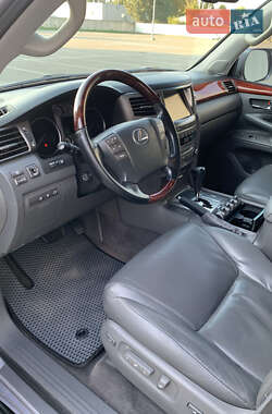 Внедорожник / Кроссовер Lexus LX 2008 в 