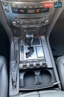 Внедорожник / Кроссовер Lexus LX 2008 в 