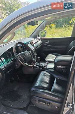 Внедорожник / Кроссовер Lexus LX 2010 в 