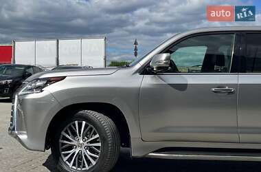 Внедорожник / Кроссовер Lexus LX 2021 в 