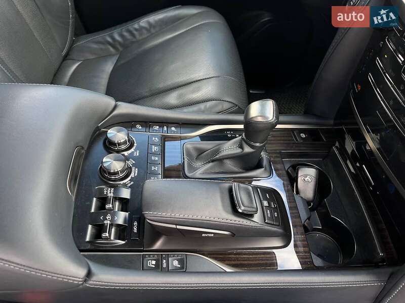 Внедорожник / Кроссовер Lexus LX 2021 в Львове