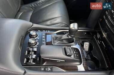 Внедорожник / Кроссовер Lexus LX 2021 в 