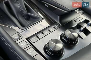 Внедорожник / Кроссовер Lexus LX 2021 в 