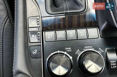 Внедорожник / Кроссовер Lexus LX 2021 в 