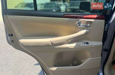 Внедорожник / Кроссовер Lexus LX 2008 в 