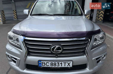 Внедорожник / Кроссовер Lexus LX 2008 в 