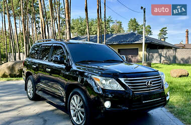 Позашляховик / Кросовер Lexus LX 2009 в 