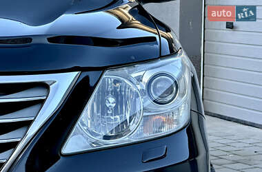 Позашляховик / Кросовер Lexus LX 2009 в 