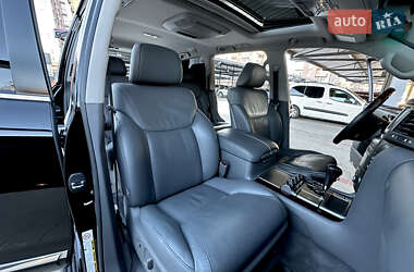 Позашляховик / Кросовер Lexus LX 2009 в 