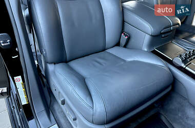 Позашляховик / Кросовер Lexus LX 2009 в 