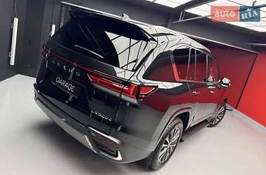 Позашляховик / Кросовер Lexus LX 2025 в 