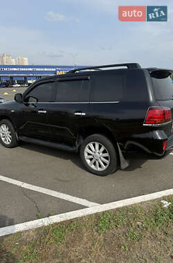 Внедорожник / Кроссовер Lexus LX 2008 в 