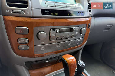 Позашляховик / Кросовер Lexus LX 2006 в 