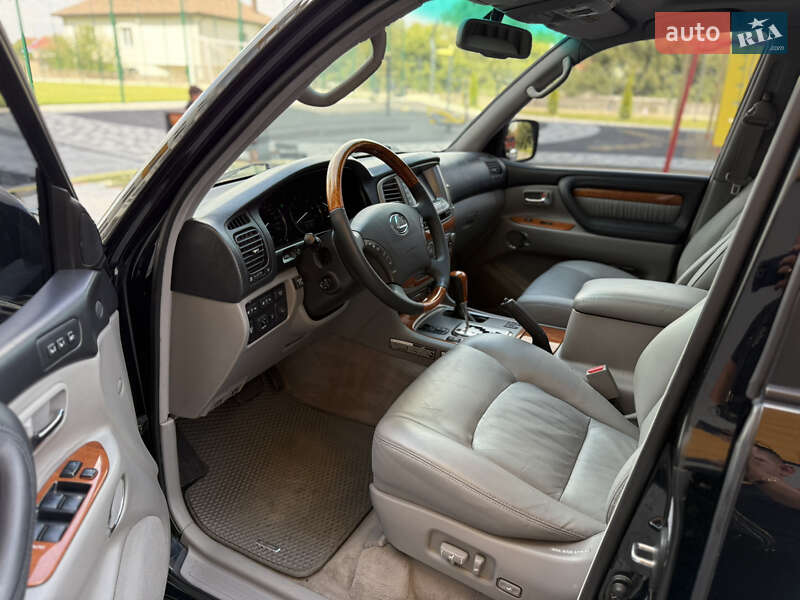 Внедорожник / Кроссовер Lexus LX 2006 в Хмельницком
