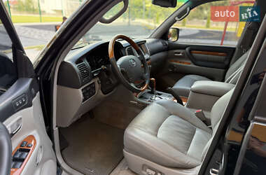 Позашляховик / Кросовер Lexus LX 2006 в 