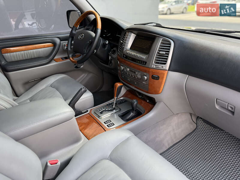 Внедорожник / Кроссовер Lexus LX 2006 в Хмельницком