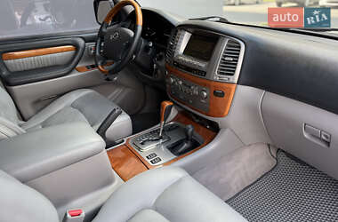 Позашляховик / Кросовер Lexus LX 2006 в 