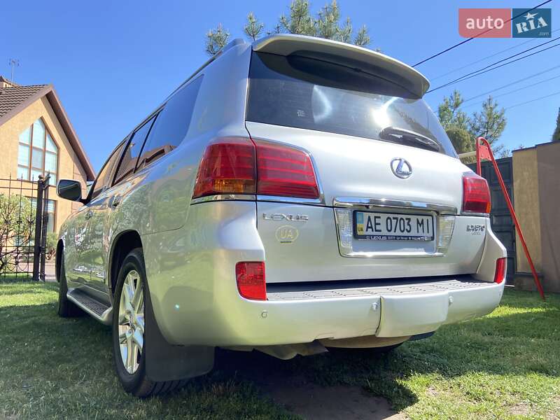 Внедорожник / Кроссовер Lexus LX 2008 в Днепре