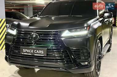 Позашляховик / Кросовер Lexus LX 2022 в 