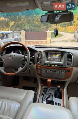 Позашляховик / Кросовер Lexus LX 2006 в 