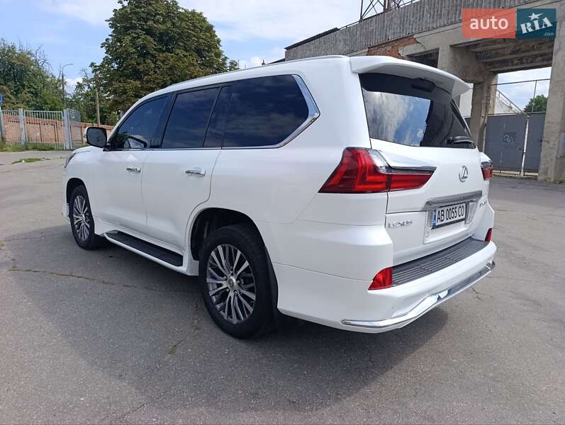 Позашляховик / Кросовер Lexus LX 2017 в Вінниці