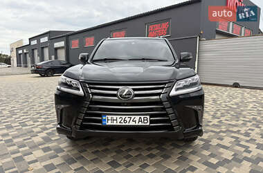 Внедорожник / Кроссовер Lexus LX 2016 в 