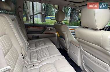 Внедорожник / Кроссовер Lexus LX 2004 в 