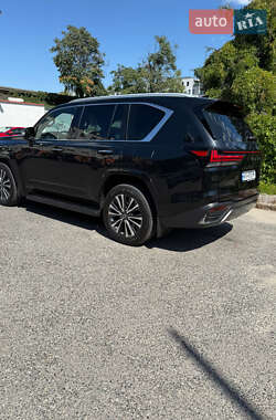 Позашляховик / Кросовер Lexus LX 2022 в 