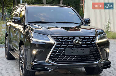 Внедорожник / Кроссовер Lexus LX 2021 в 