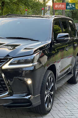 Внедорожник / Кроссовер Lexus LX 2021 в 