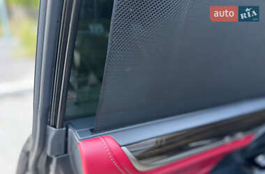Внедорожник / Кроссовер Lexus LX 2021 в 