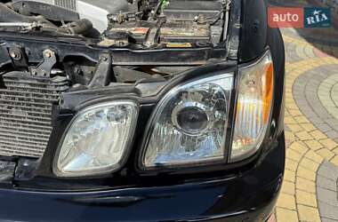 Внедорожник / Кроссовер Lexus LX 2004 в 