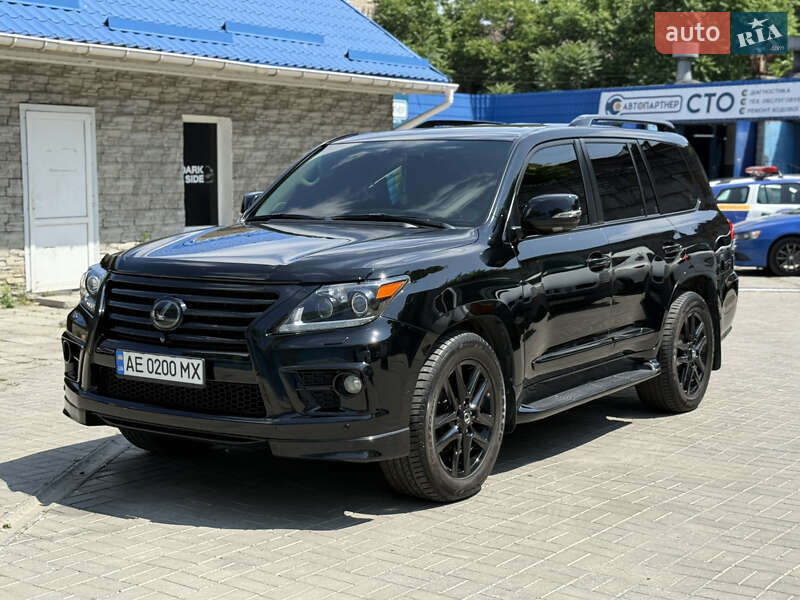 Внедорожник / Кроссовер Lexus LX 2008 в 