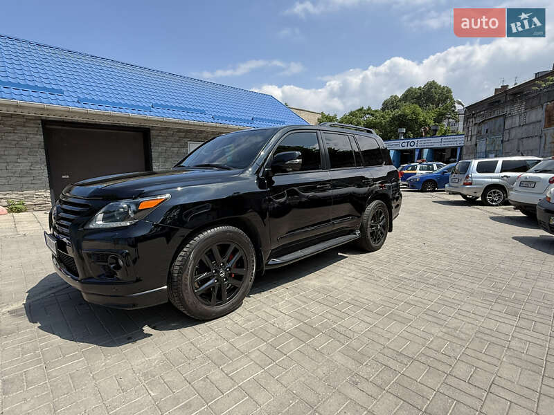 Позашляховик / Кросовер Lexus LX 2008 в Дніпрі
