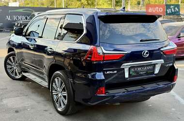 Внедорожник / Кроссовер Lexus LX 2016 в 