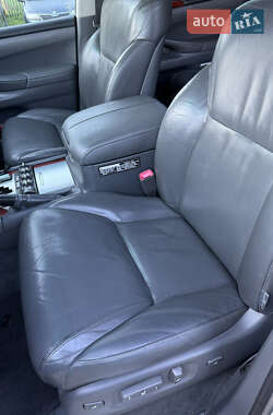 Внедорожник / Кроссовер Lexus LX 2008 в 