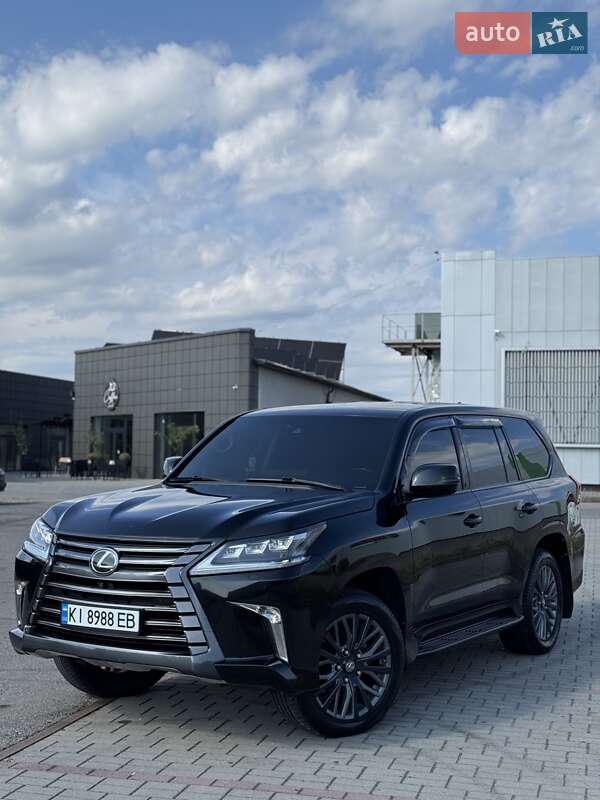Внедорожник / Кроссовер Lexus LX 2016 в 