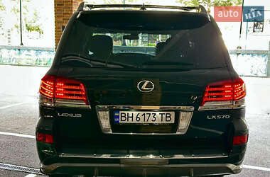 Внедорожник / Кроссовер Lexus LX 2014 в 